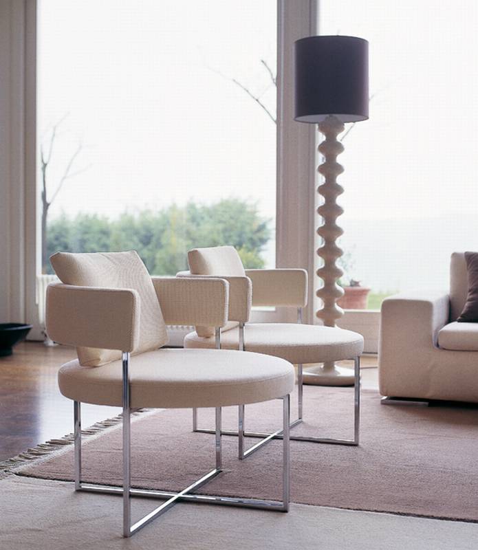 Sirio Armchair from Porada designed by Giuseppe Vigano.