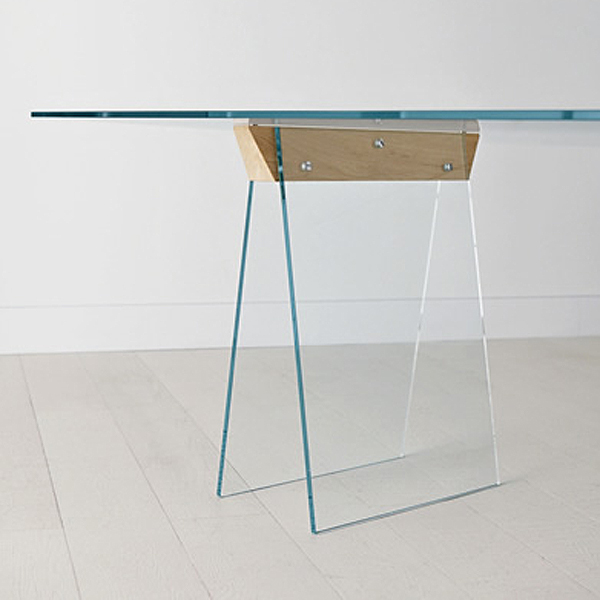Kasteel desk from Tonelli, designed by Moe Design Lab
