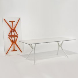 Spoon Table by Kartell