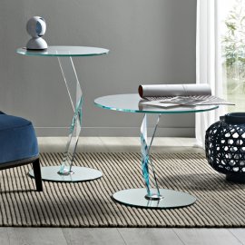 Bakkarat End Table by Tonelli