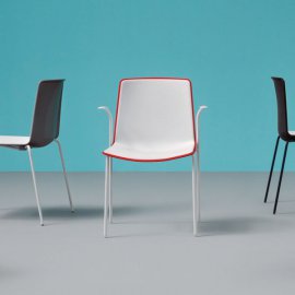 Tweet 895 Chair by Pedrali