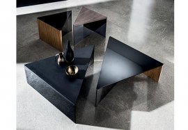 Regolo Triangular Coffee Table by Sovet