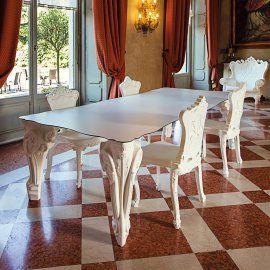 Sir of Love Dining Table by Slide