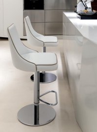 Clara Barstool by Bontempi