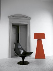 Moon Leather Chair by Tacchini