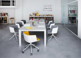 Apta Table by lapalma