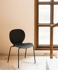 Kelly V Wood Chair by Tacchini