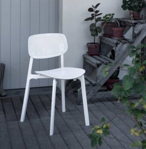 Colander Chair by Kristalia