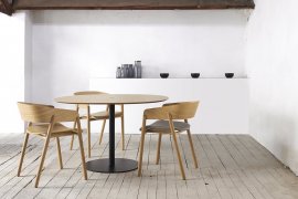 Mava Dining Chair by Punt Mobles