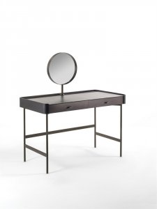 Dafto Dressing Table by Porada