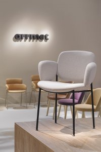 Macka Chair by Arrmet