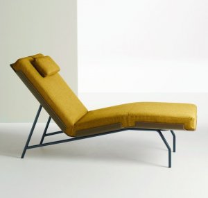 Caruso Lounger by Frag