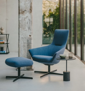 Wing Tip Lounge Chair by lapalma