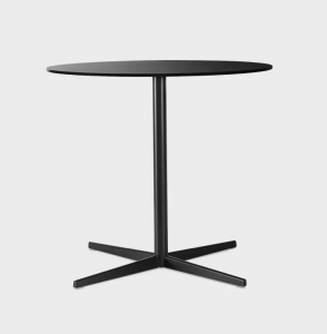 Auki Table by lapalma