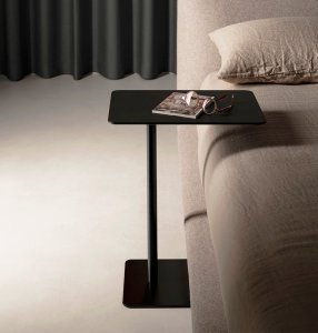 Librio End Table by Kristalia