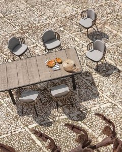 Swing Dining Table by Ethimo