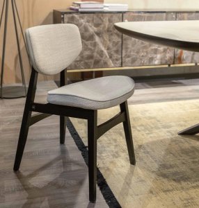 Zoe Chair by Tonin Casa