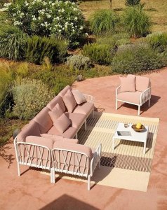 Komodo Sofa by Nardi