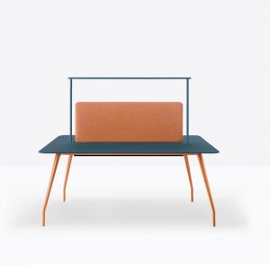 Rizz Workstation by Pedrali