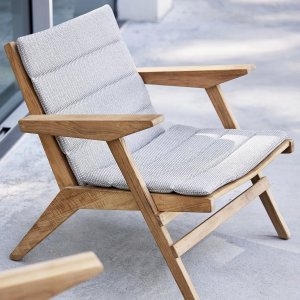 Flip Lounge Chair by Cane-line
