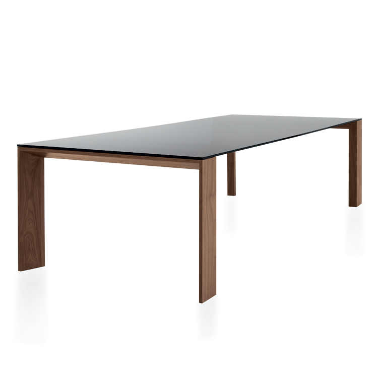 Toronto dining table from Sovet