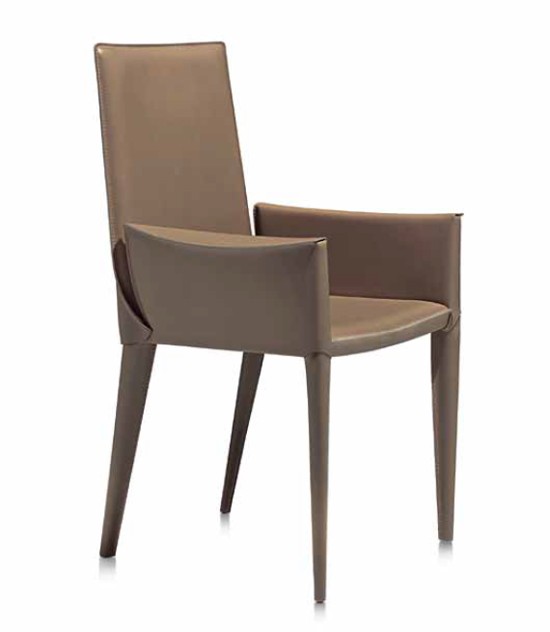 Latina HP chair from Frag, designed by G. e R. Fauciglietti