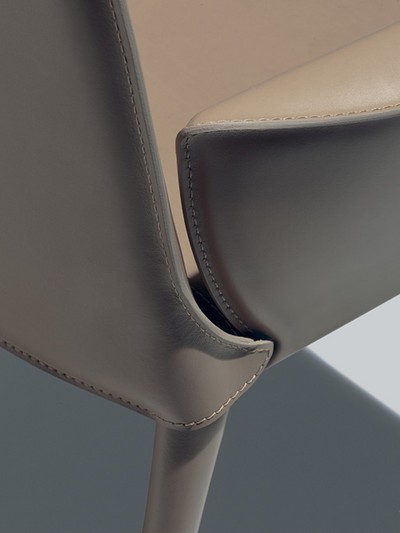 Latina HP chair from Frag, designed by G. e R. Fauciglietti