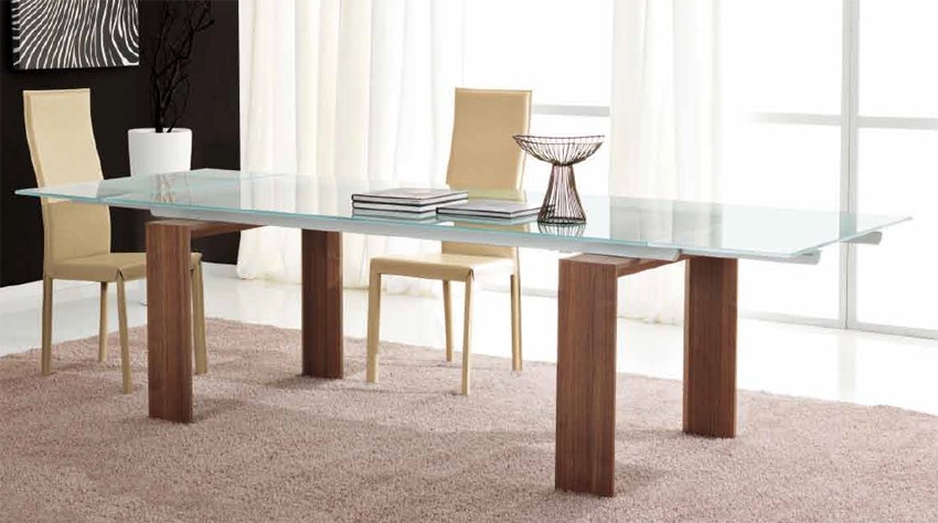 Axel Extendable dining table from Unico Italia