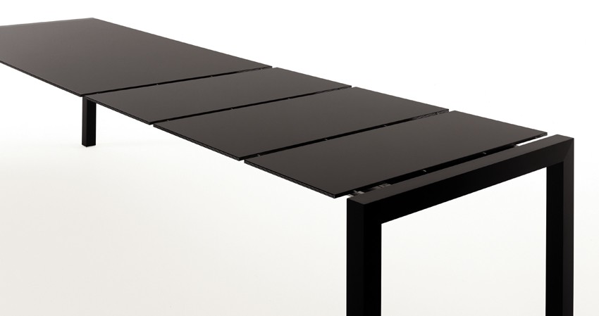 Sushi Alucompact dining table from Kristalia, designed by Bartoli Design