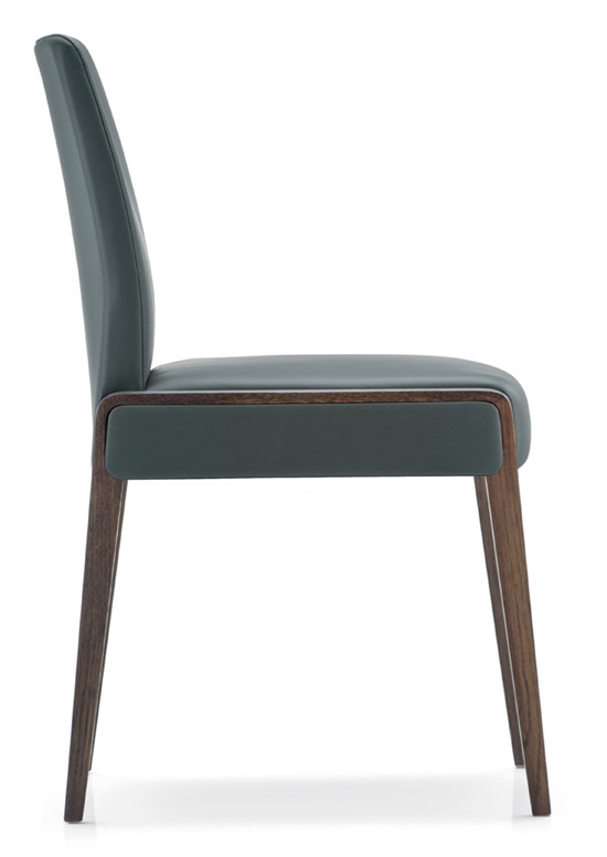 Jil 520 chair from Pedrali, designed by Enrico Franzolini and Vicente Garcia Jimenez
