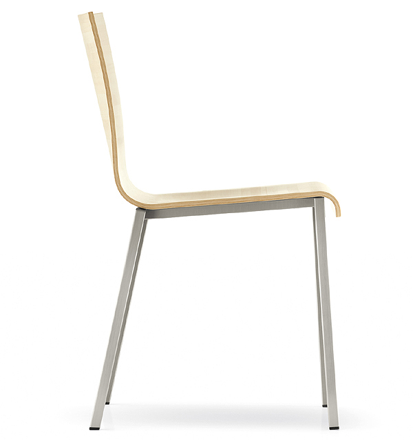 Kuadra XL 2411 chair from Pedrali, designed by Pedrali R&D