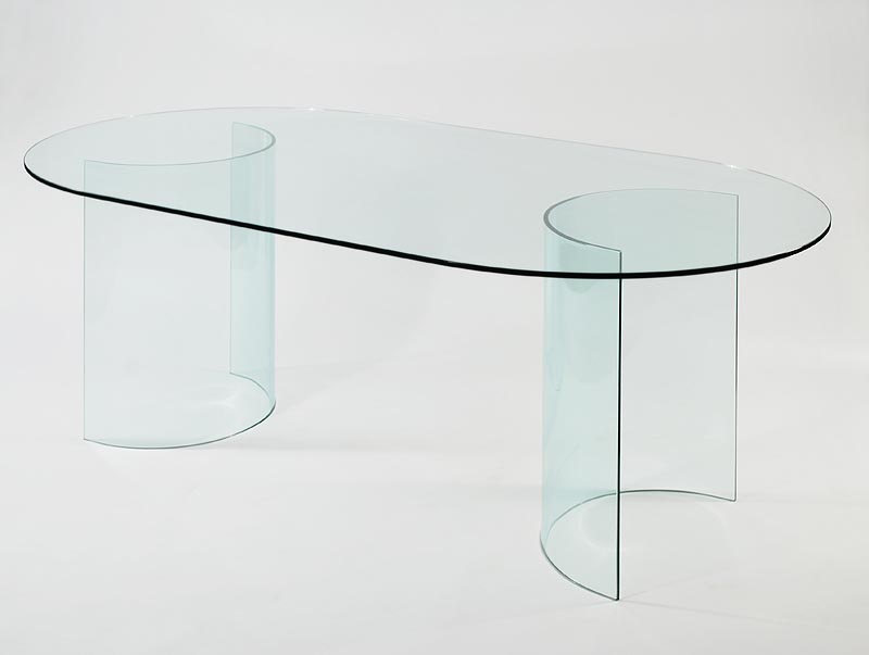 Carosello Oval dining table from Viva Modern