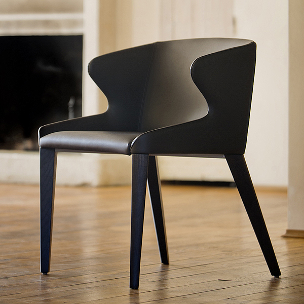 Leila 681 chair from Pedrali, designed by Manzoni e Tapinassi