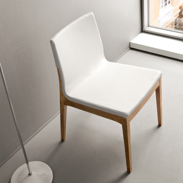 Lula chair from Sedit