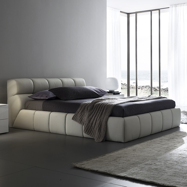 Rossetto Cloud Bed Leather Bedroom Furniture Ultra Modern