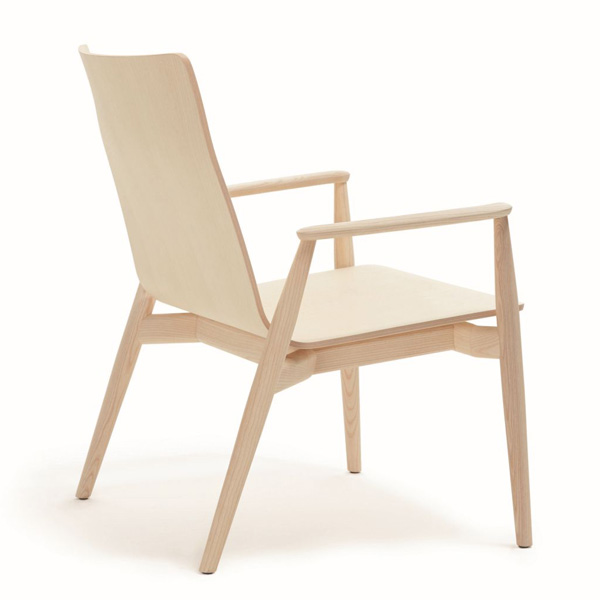 Malmo Relax 299 lounge chair from Pedrali, designed by CMP Design