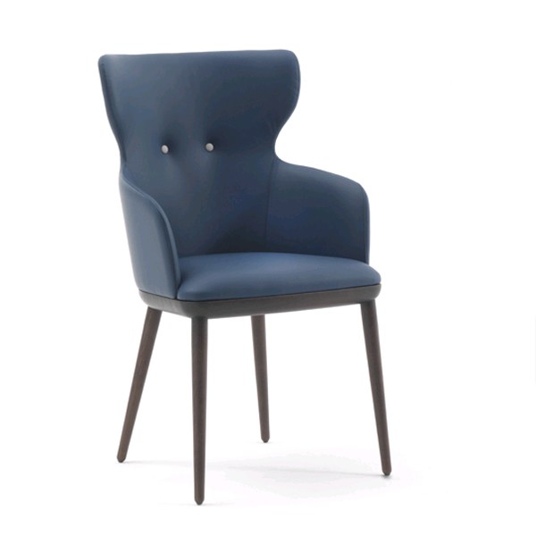 Andy lounge chair from Porada, designed by C. Ballabio