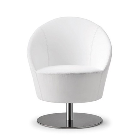 Lady 45.01 lounge chair from Tonon