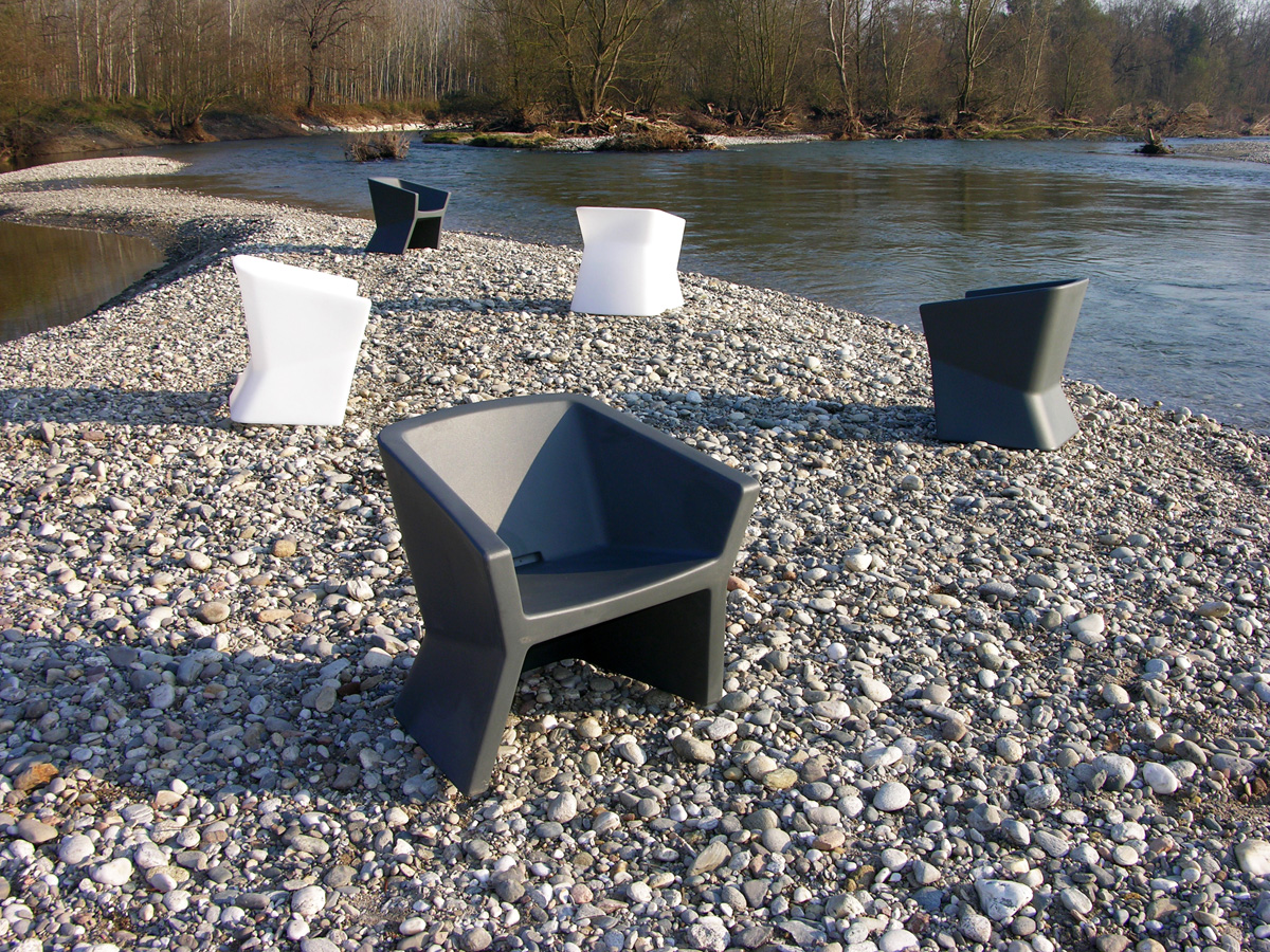 Slide Exofa | Plastic Lounge Chair | Outdoor-Patio Furniture - Ultra Modern