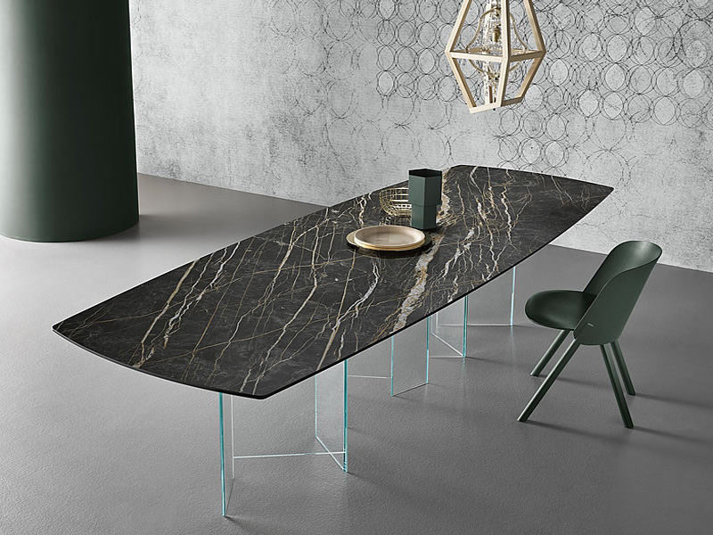 Metropolis Ceramic dining table from Tonelli, designed by G. Maurizio Scutellà