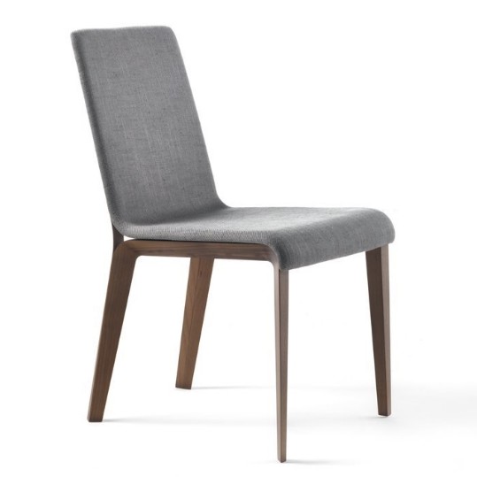 Aisha chair from Porada, designed by Gino Carollo