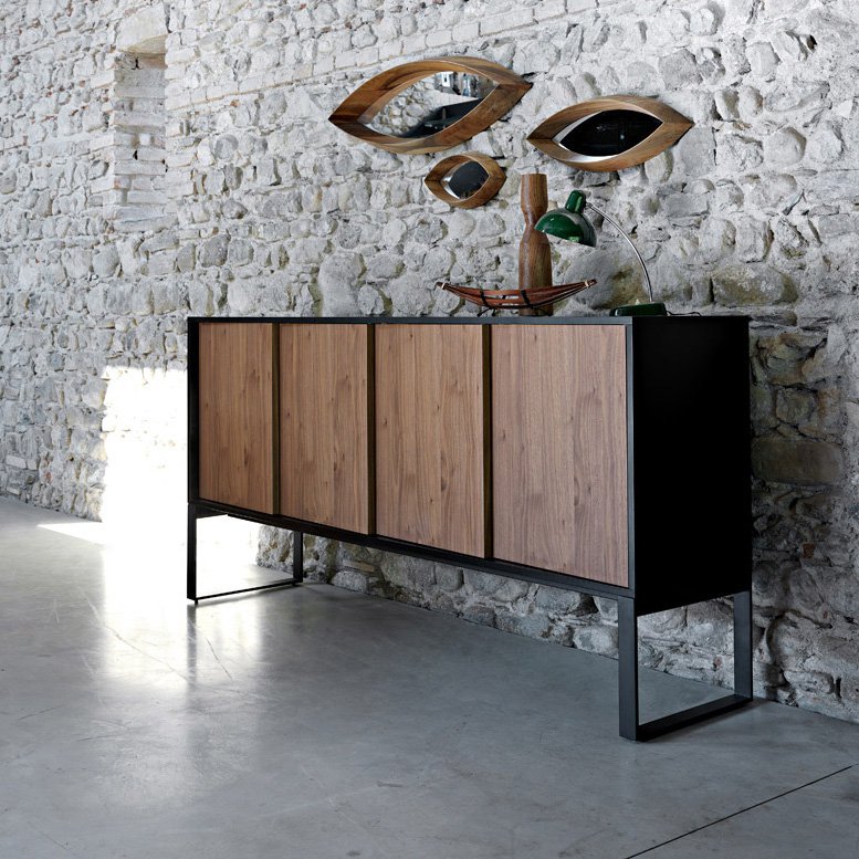 Oblique cabinet from Horm