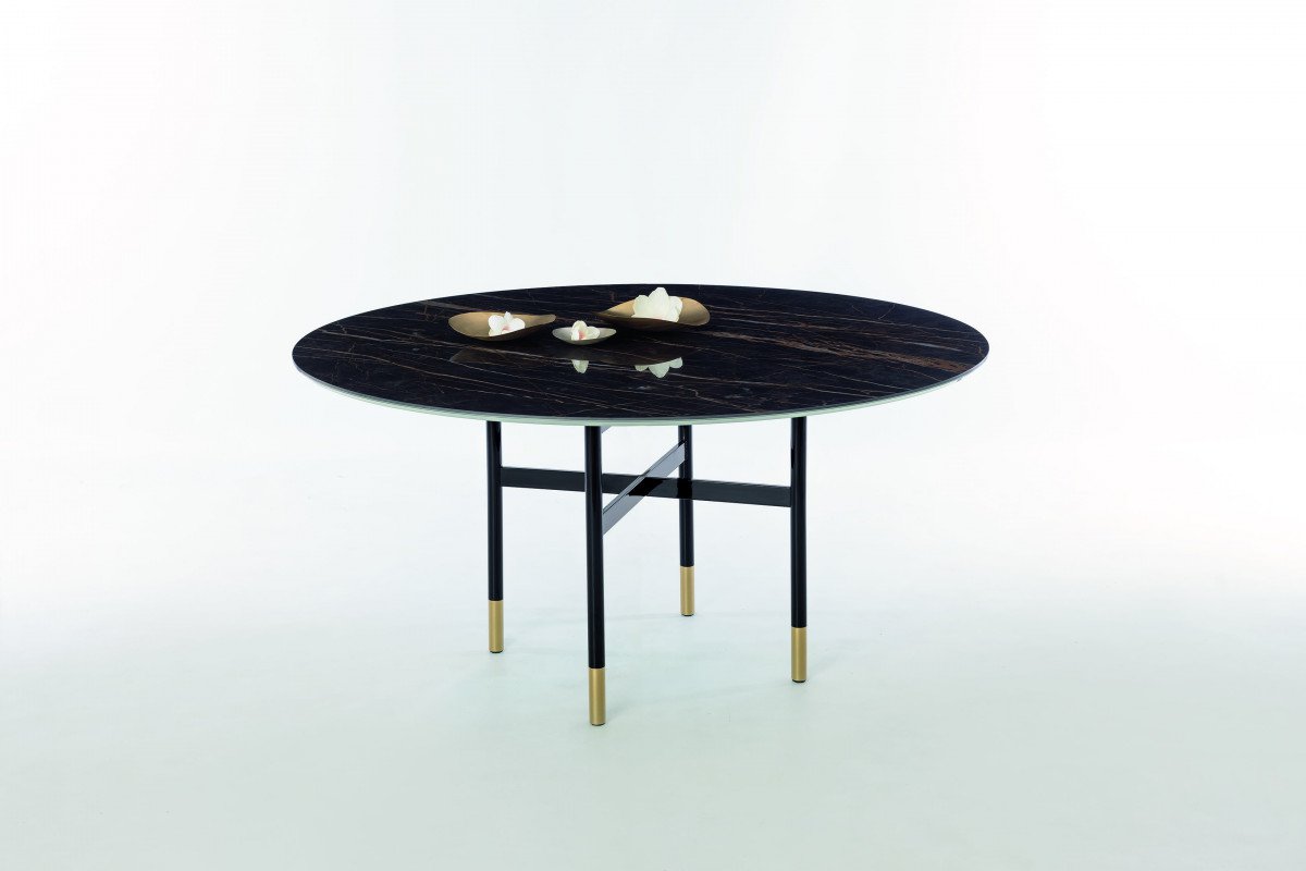 Glamour dining table from Bontempi, designed by Studio Contromano