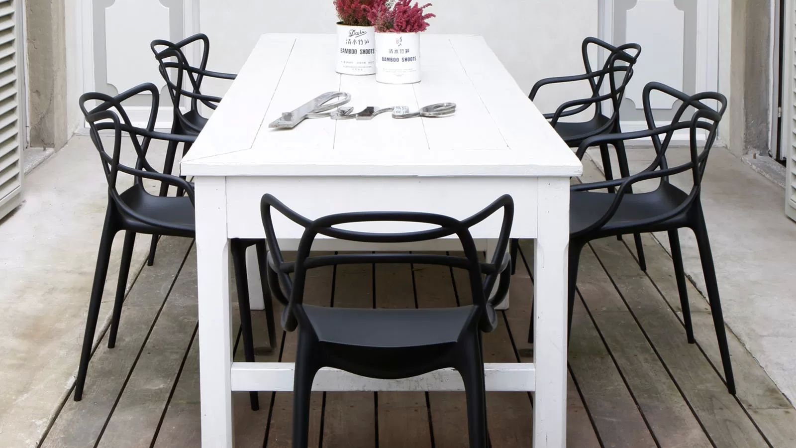 Kartell dining table and chairs online