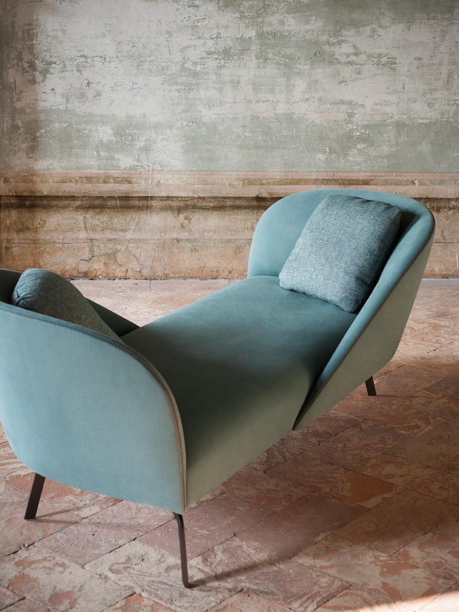 Face To Face Sofa from Tacchini, designed by Gordon Guillaumier