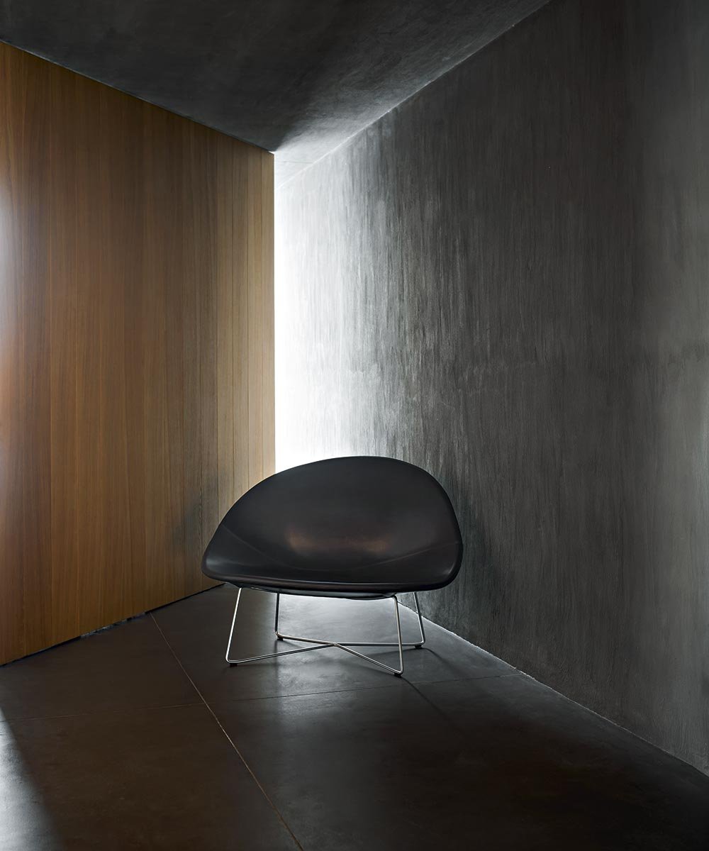 Isola Armchair lounge from Tacchini, designed by Claesson Koivisto Rune