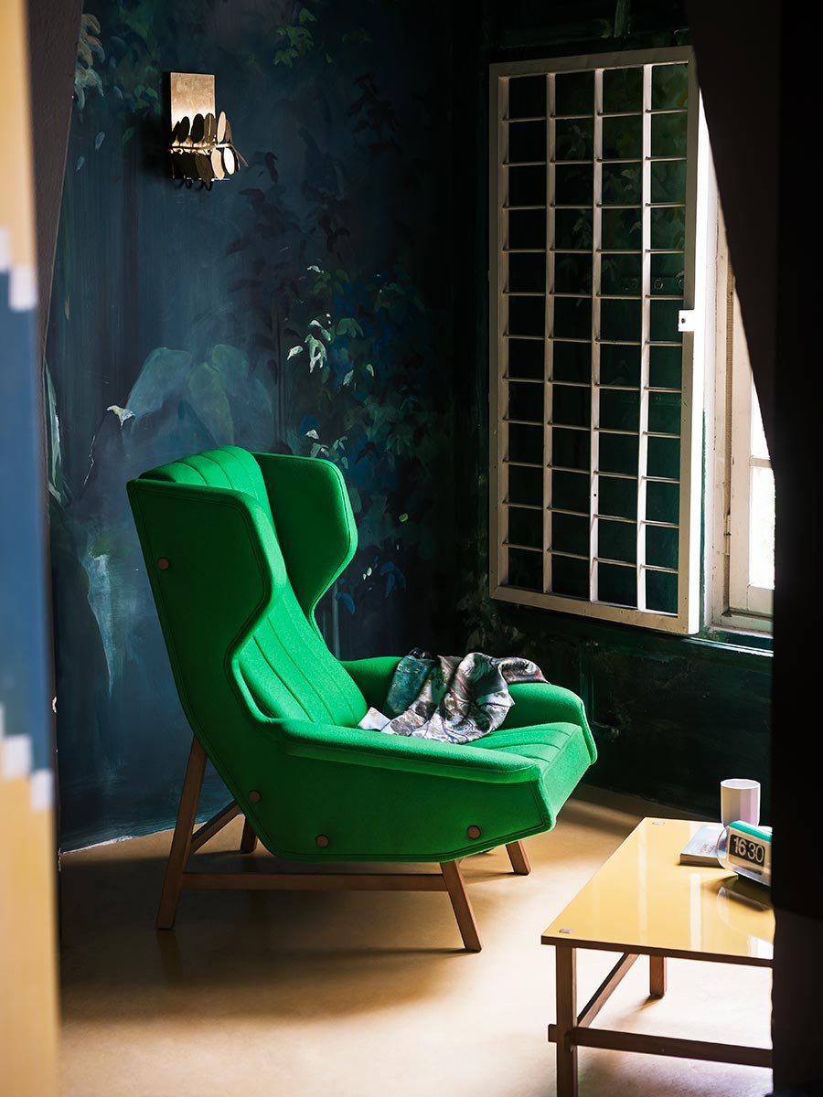 Giulia Armchair lounge from Tacchini, designed by Gianfranco Frattini