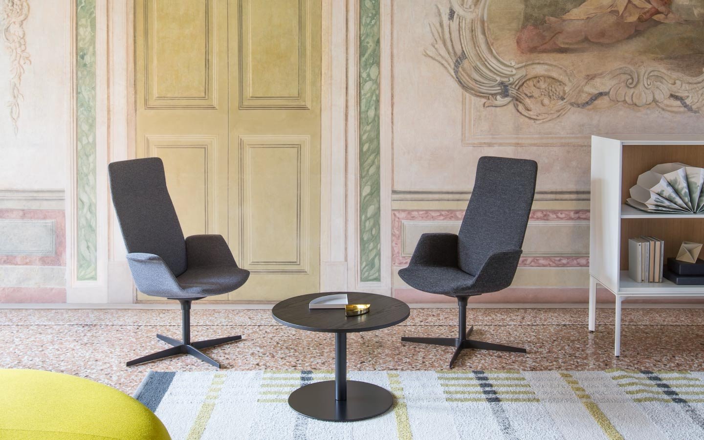 Uno Lounge Chair office from lapalma, designed by Francesco Rota