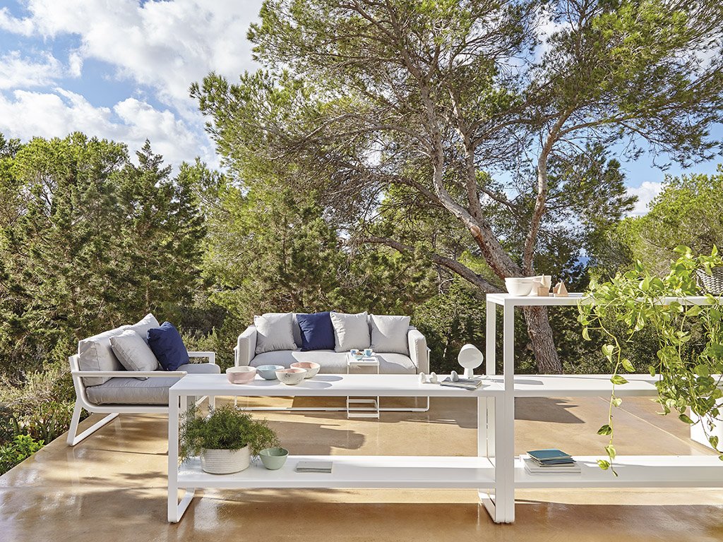 Flat lounge chair 2025 outdoor