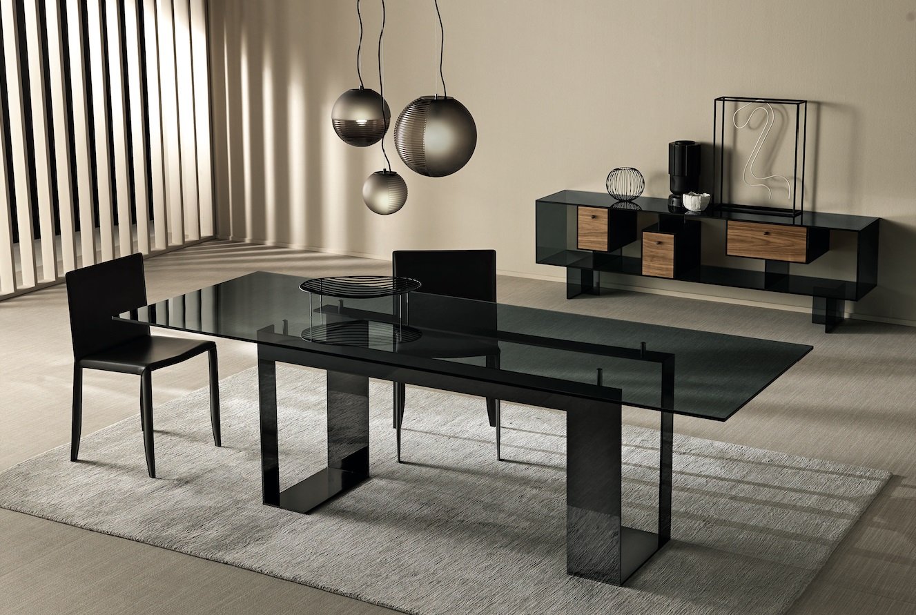 Miles dining table from Tonelli, designed by Giulio Mancini